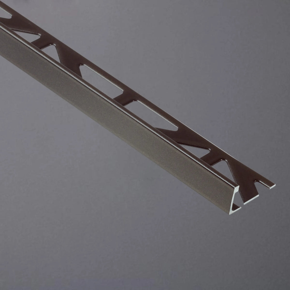 Dural Winkelprofil Aluminium Functional bronzefarben beschichtet #F005426
#F005427
#F005428
#F005429
#F005430
