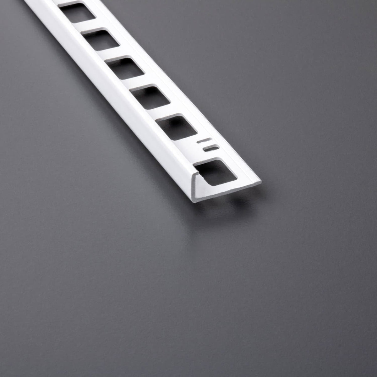 Winkelprofil PVC weiß